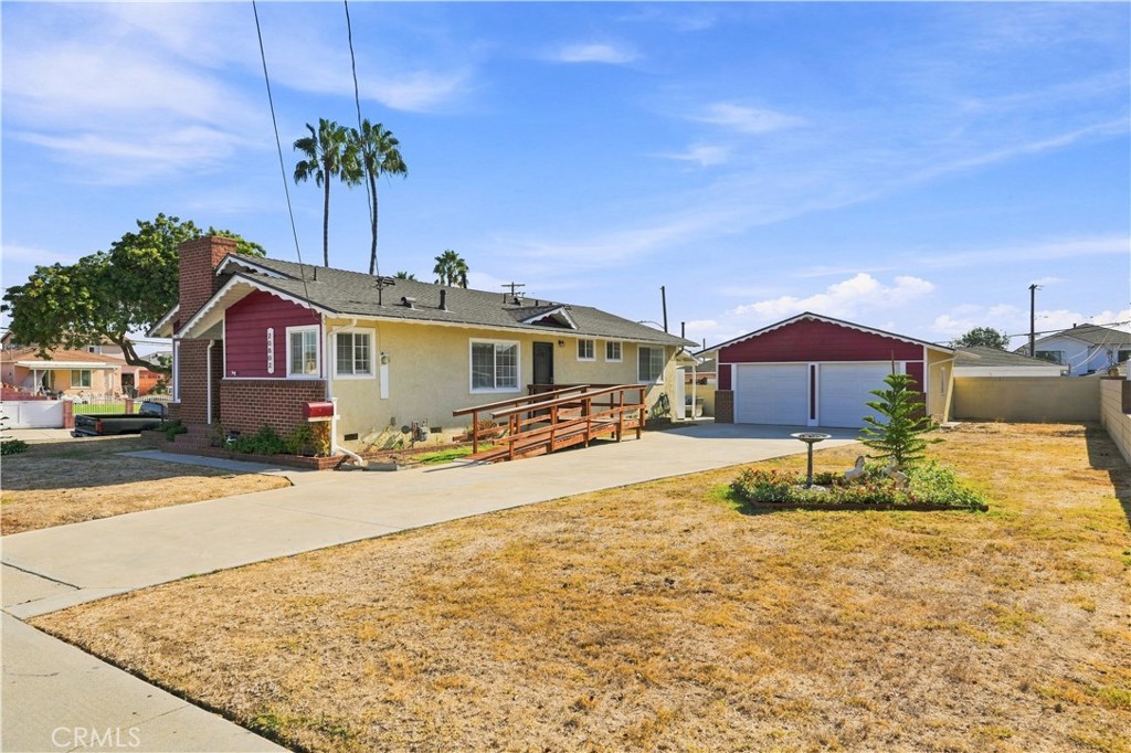 20802 Margaret Property Photo 4
