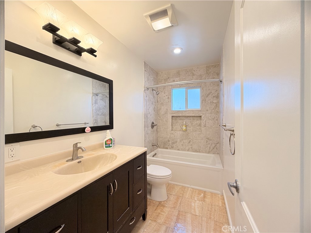 849 Mira Valle St Property Photo 7
