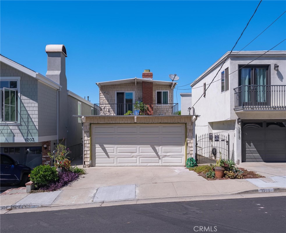 1205 11th Street Property Photo 2
