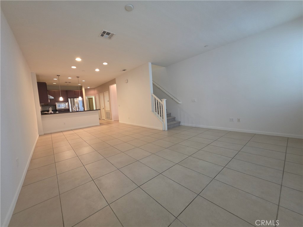 1568 W Artesia D Property Photo 4