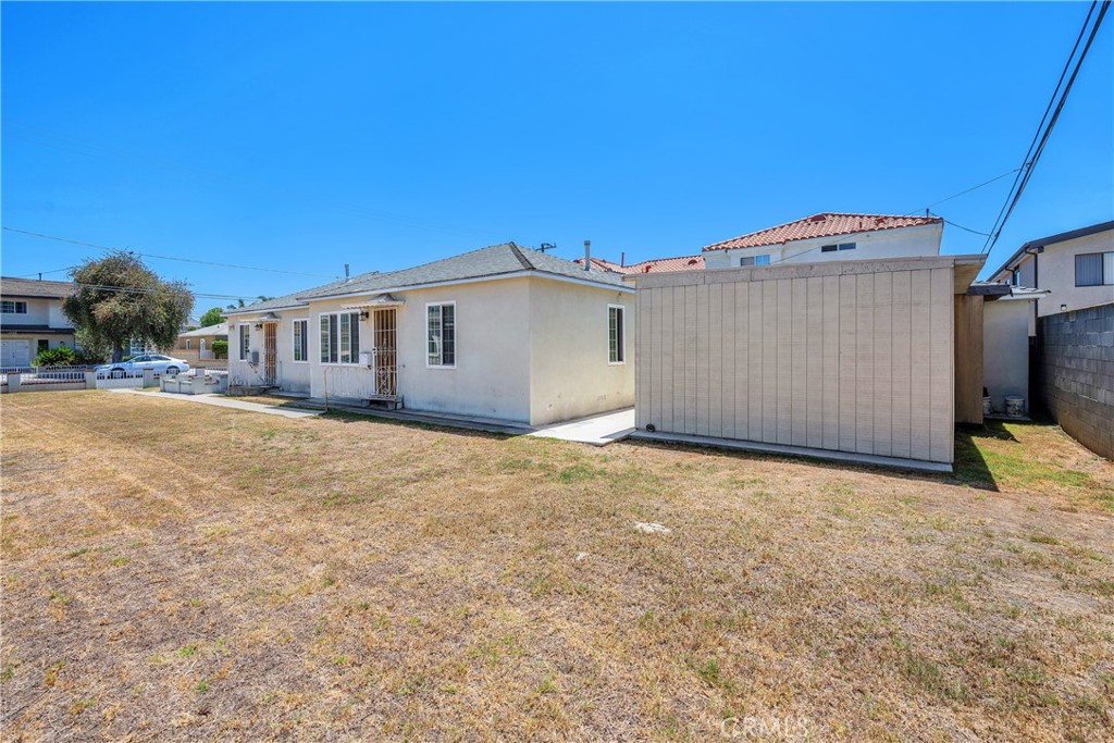 15725 La Salle Avenue Property Photo 4