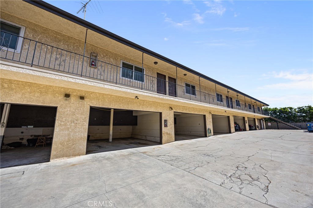 508 W Imperial Avenue Property Photo 6