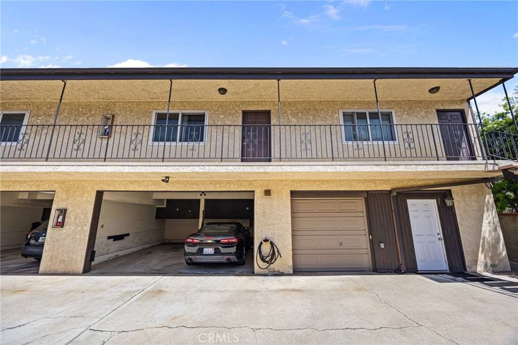 508 W Imperial Avenue Property Photo 7