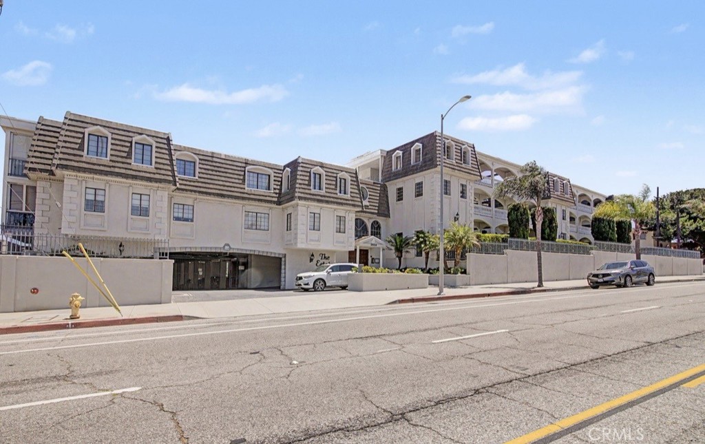 2020 S Western 3 Property Photo 1