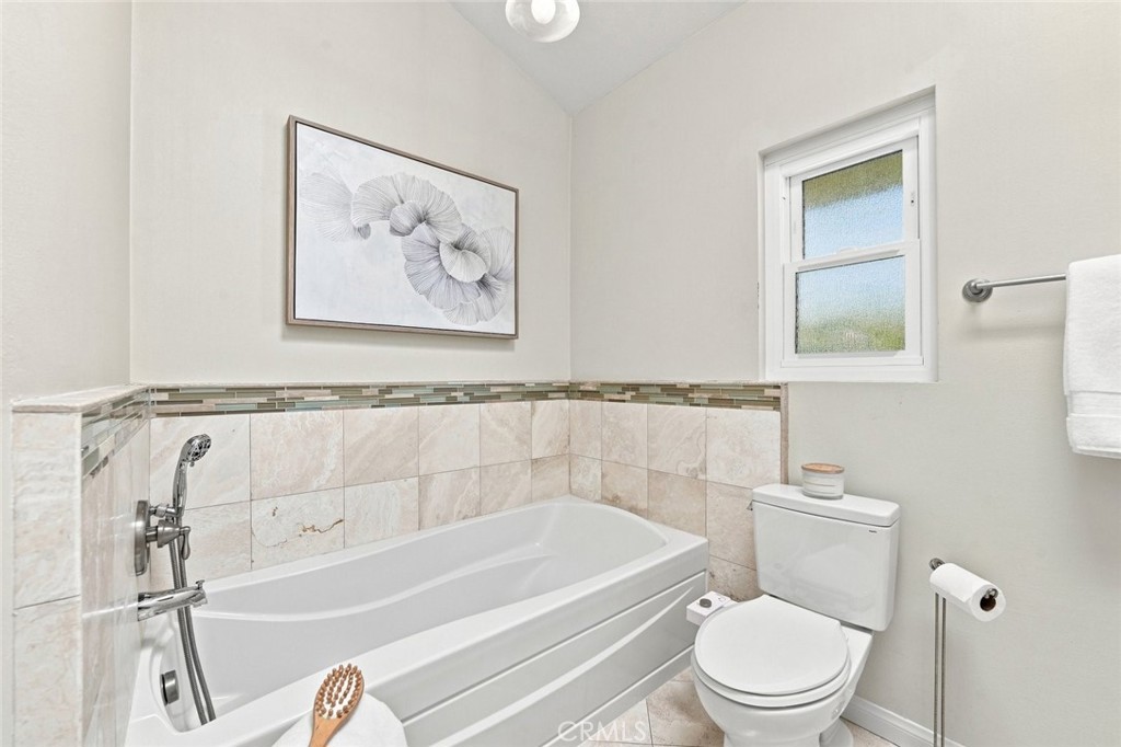 2215 Curtis Avenue A Property Photo 26