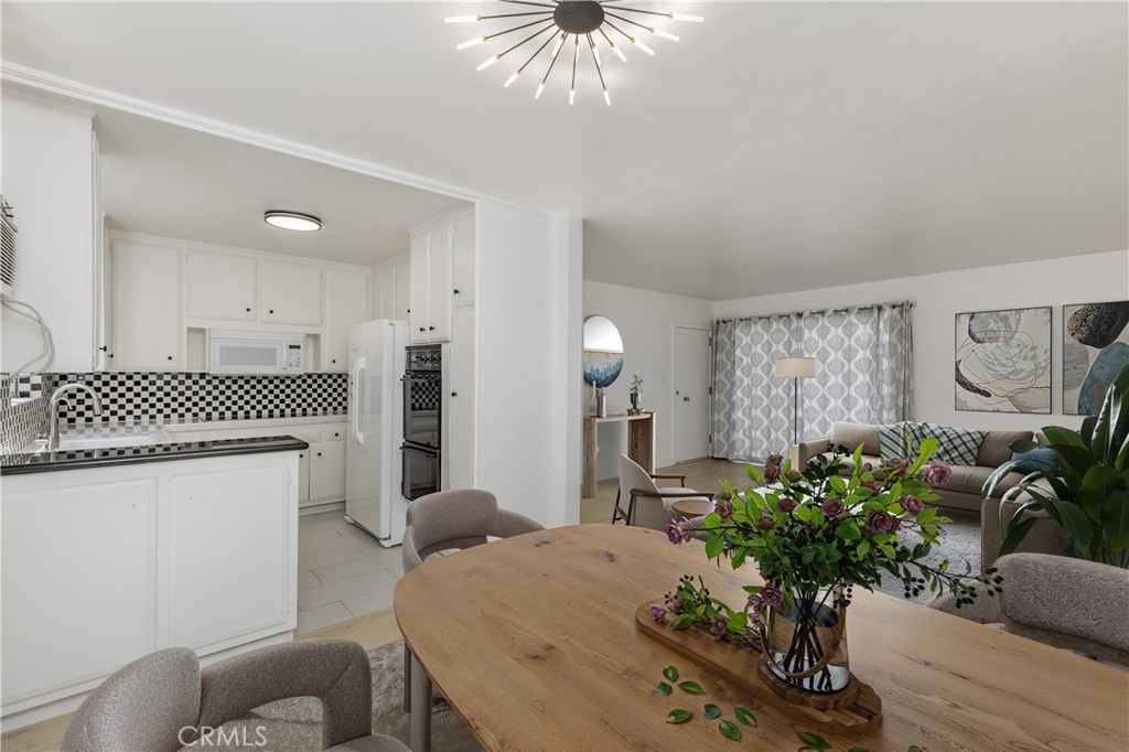 1632 Camden 204 Property Photo 4