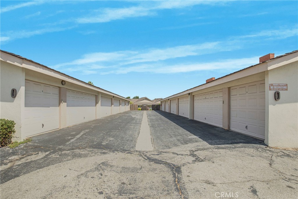 22623 Maple Ave Property Photo 38