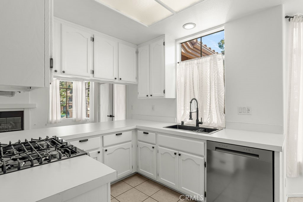 3555 Cameo Drive 63 Property Photo 4