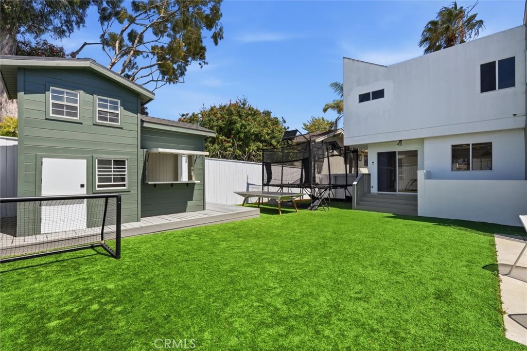 845 11th Property Photo 7