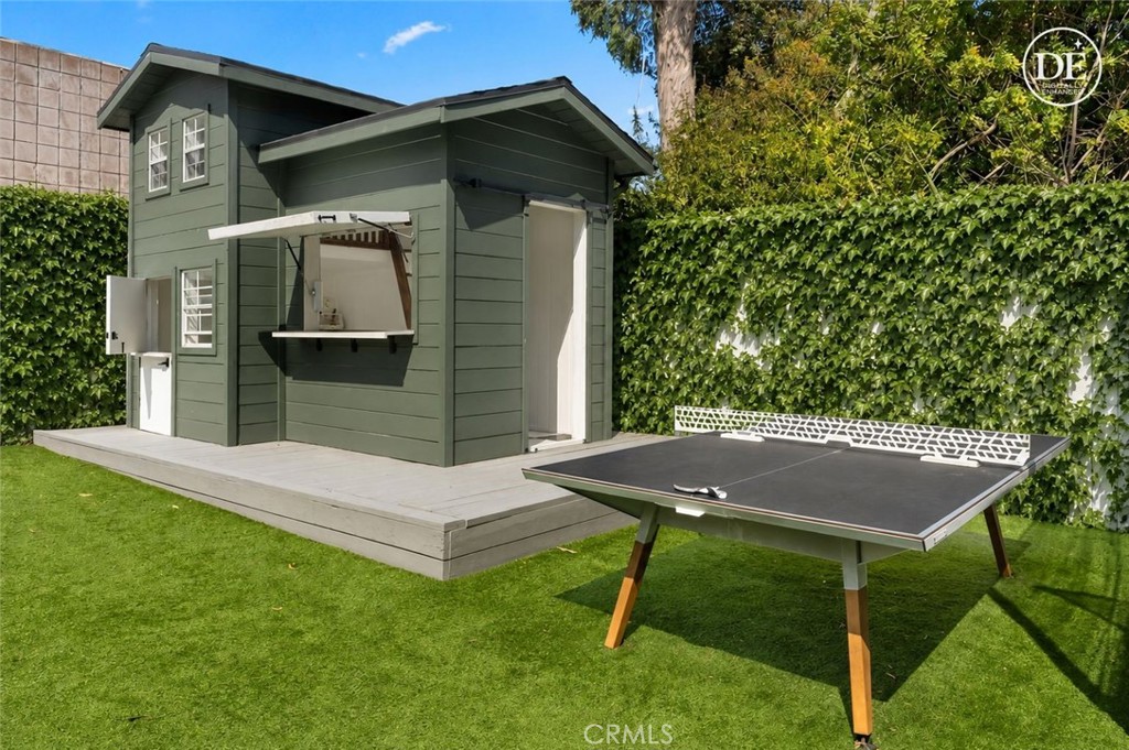 845 11th Property Photo 8