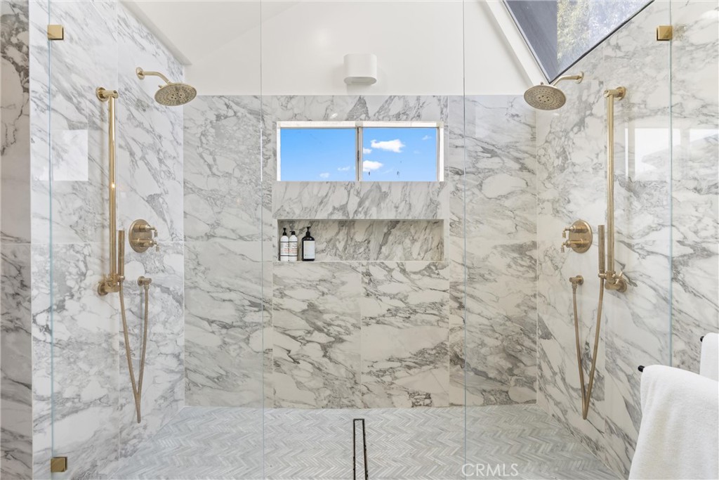 845 11th Property Photo 26