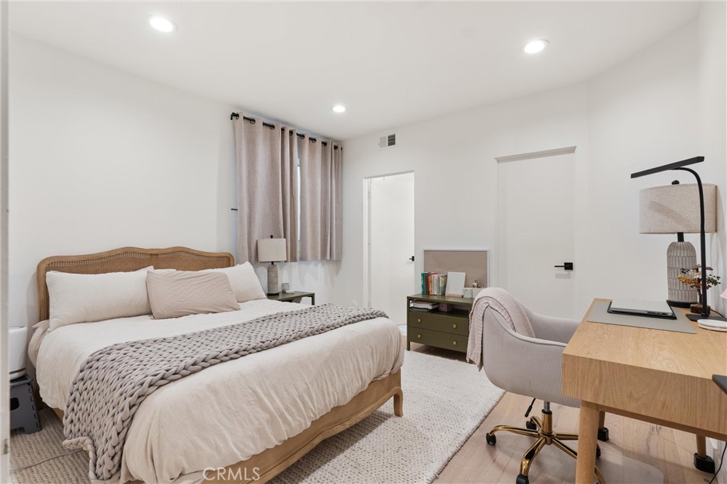 845 11th Property Photo 28