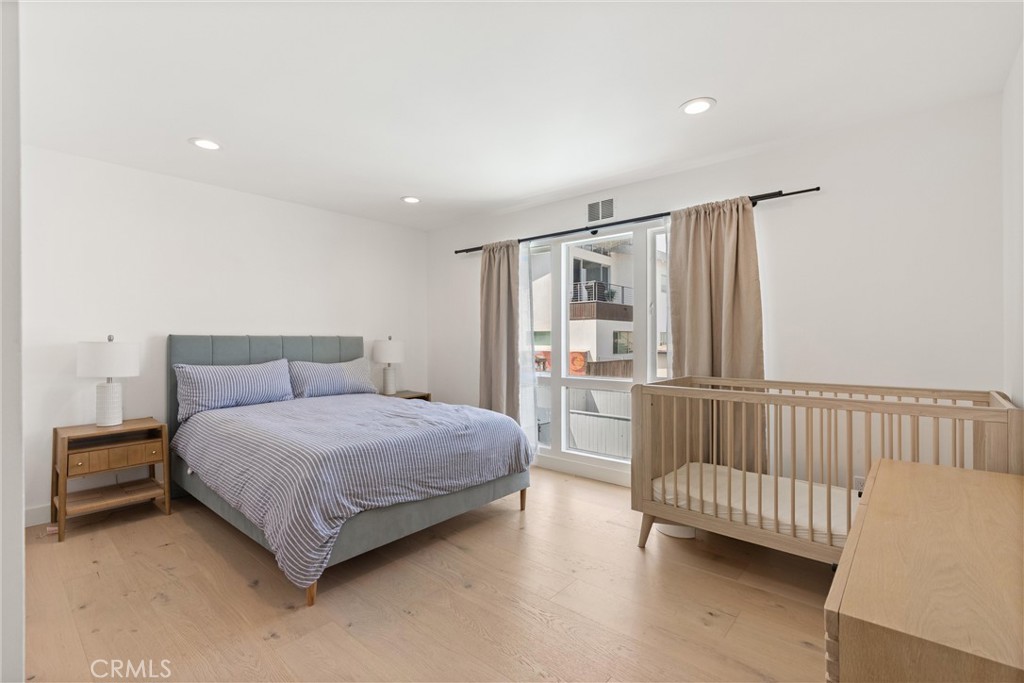 845 11th Property Photo 32