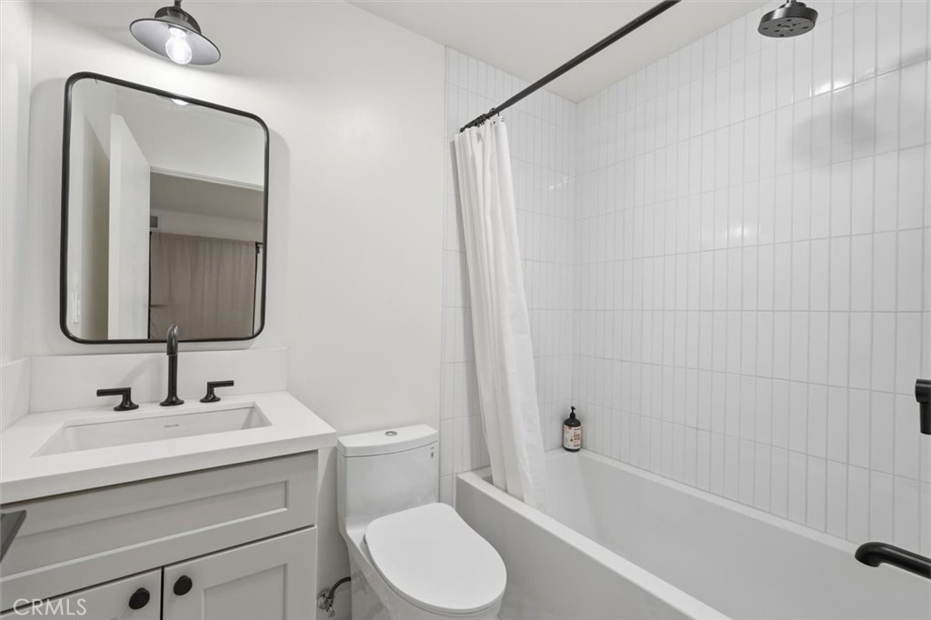 845 11th Property Photo 33
