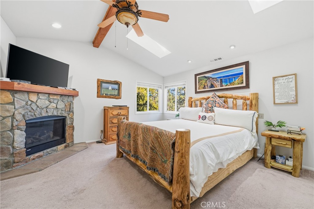 195 Knoll Property Photo 14