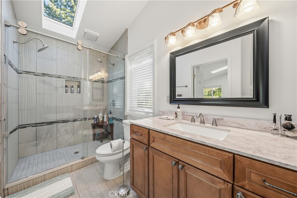 195 Knoll Property Photo 16