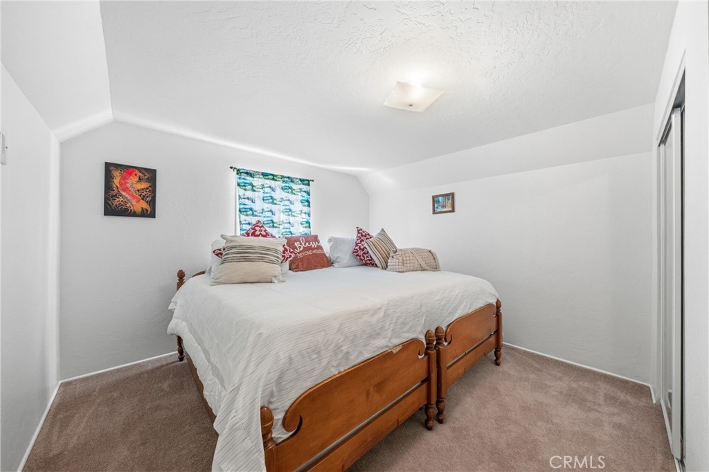 195 Knoll Property Photo 23