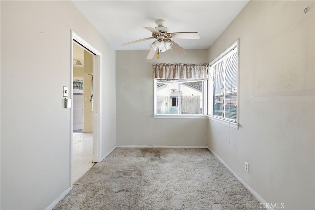 15313 Roselle Avenue Property Photo 4