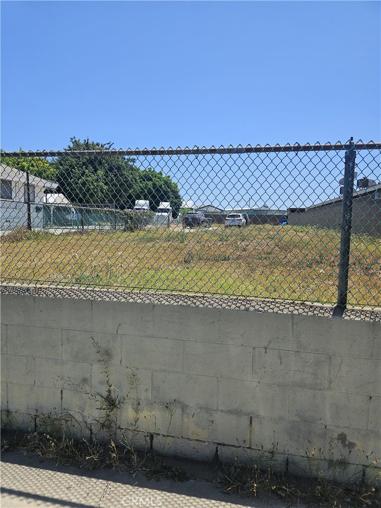 140 W 223 Street Property Photo 2