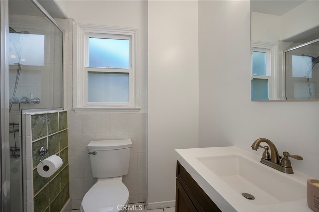 6320 W 85th Street Property Photo 9