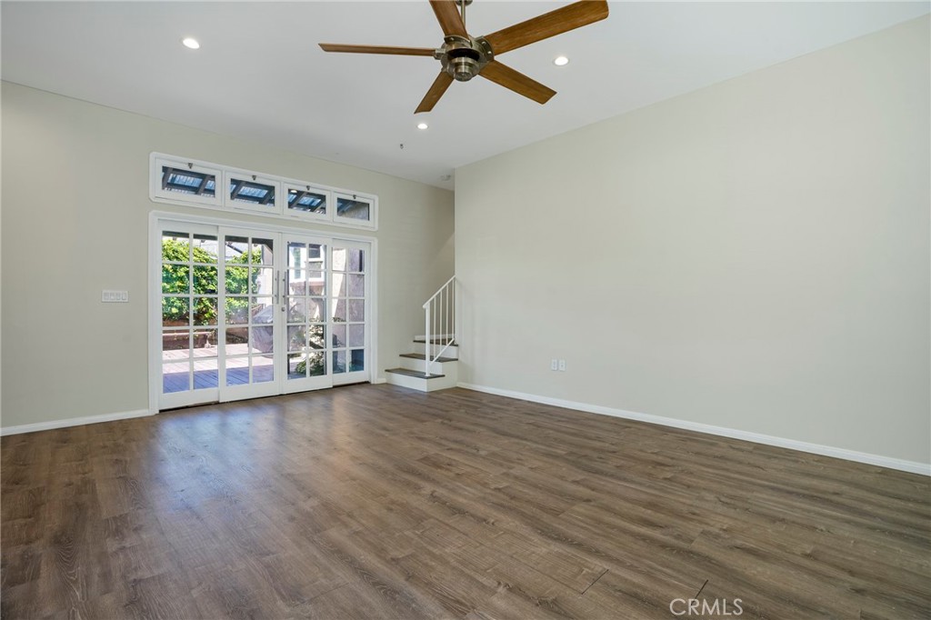 6320 W 85th Street Property Photo 17