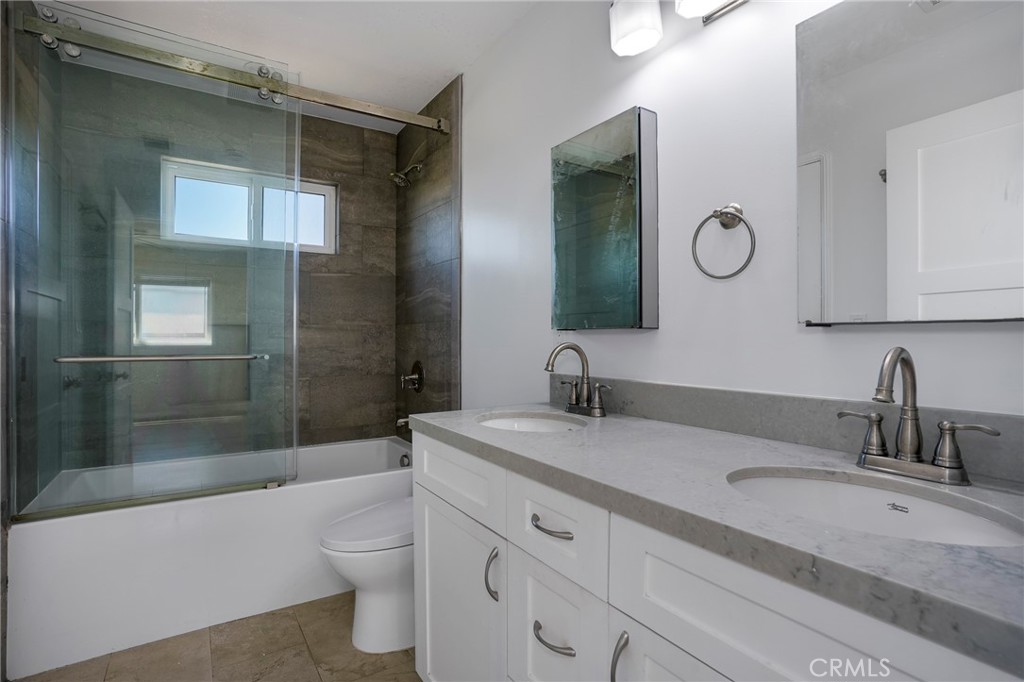 6320 W 85th Street Property Photo 23