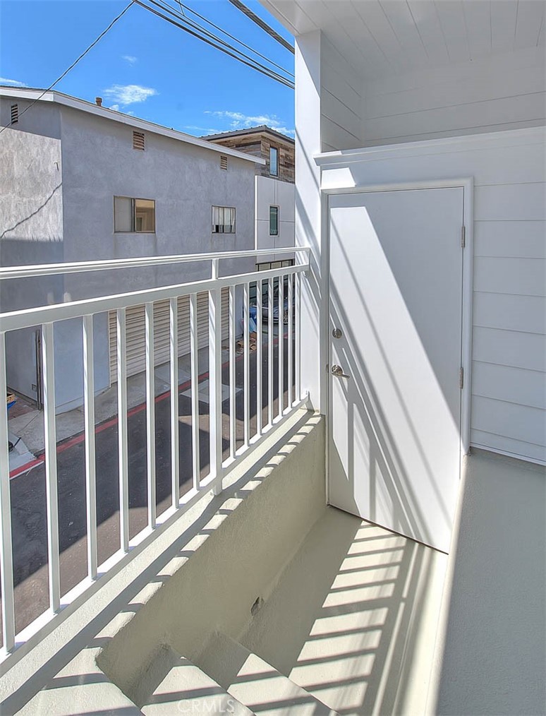310 Bayview Drive Property Photo 3