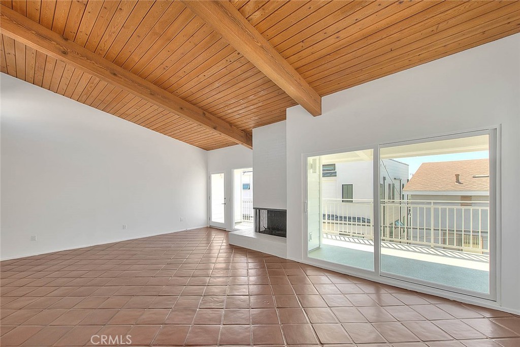 310 Bayview Drive Property Photo 13
