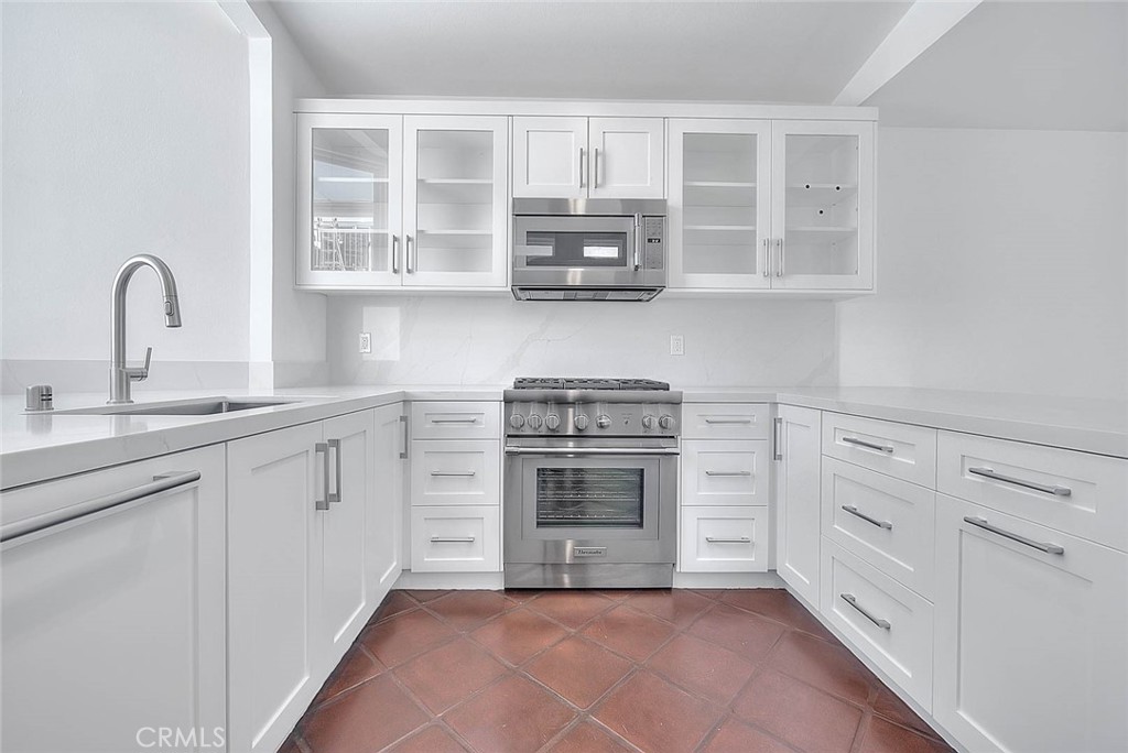 310 Bayview Drive Property Photo 17