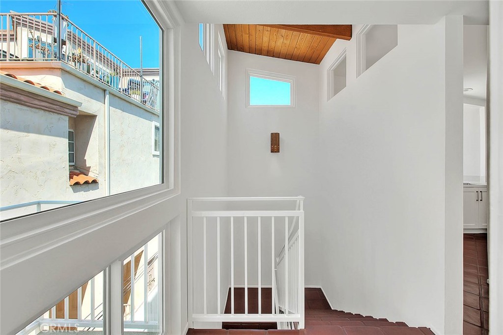 310 Bayview Drive Property Photo 26