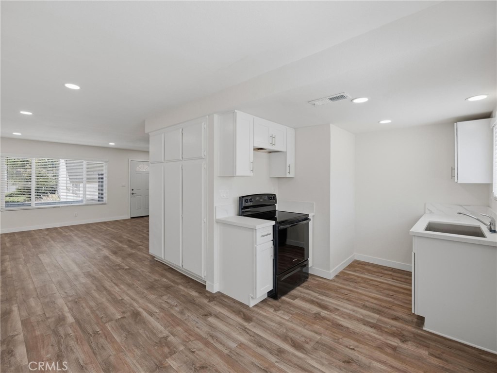 104 N Atlantic B Property Photo 9