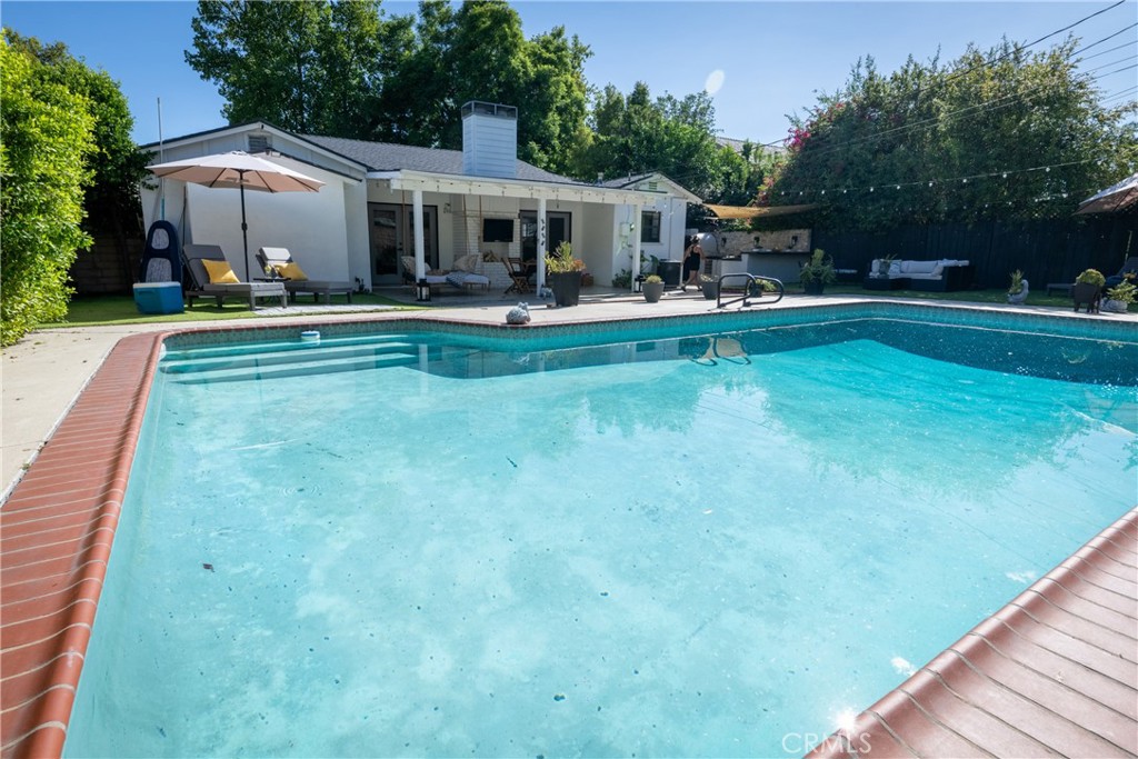 16607 Bahama Property Photo 17