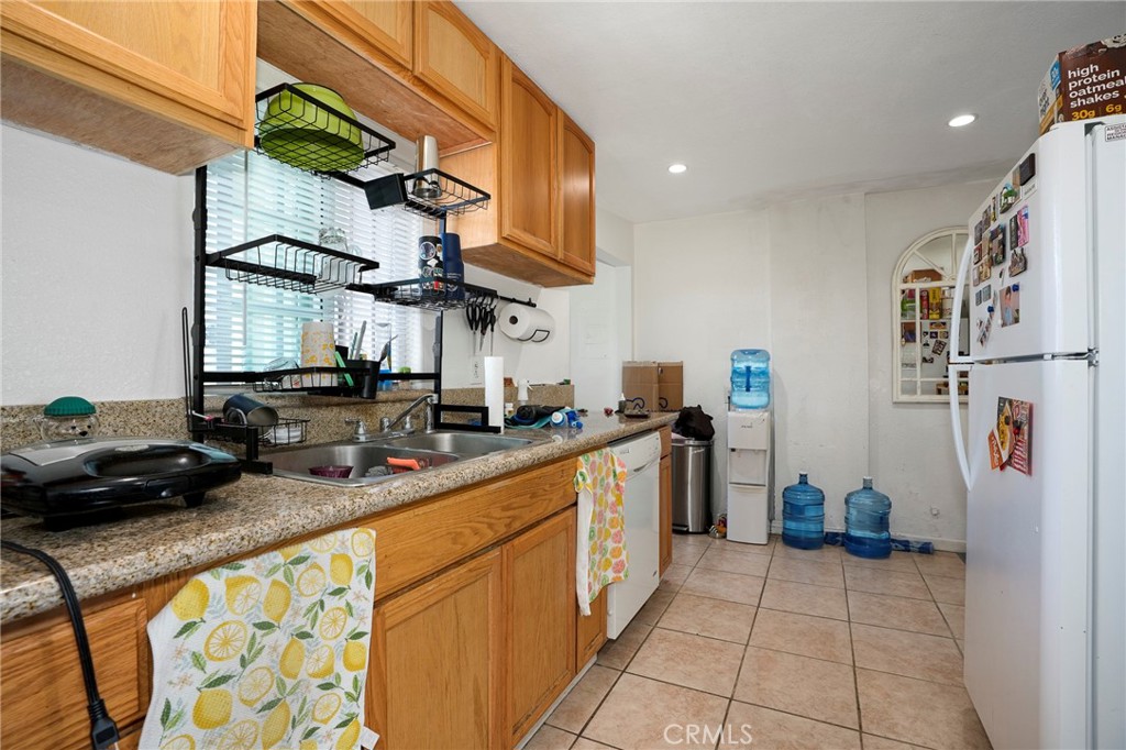 1218 W D Street Property Photo 11