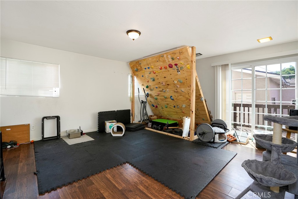 1218 W D Street Property Photo 20