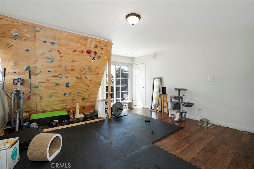 1218 W D Street Property Photo 21