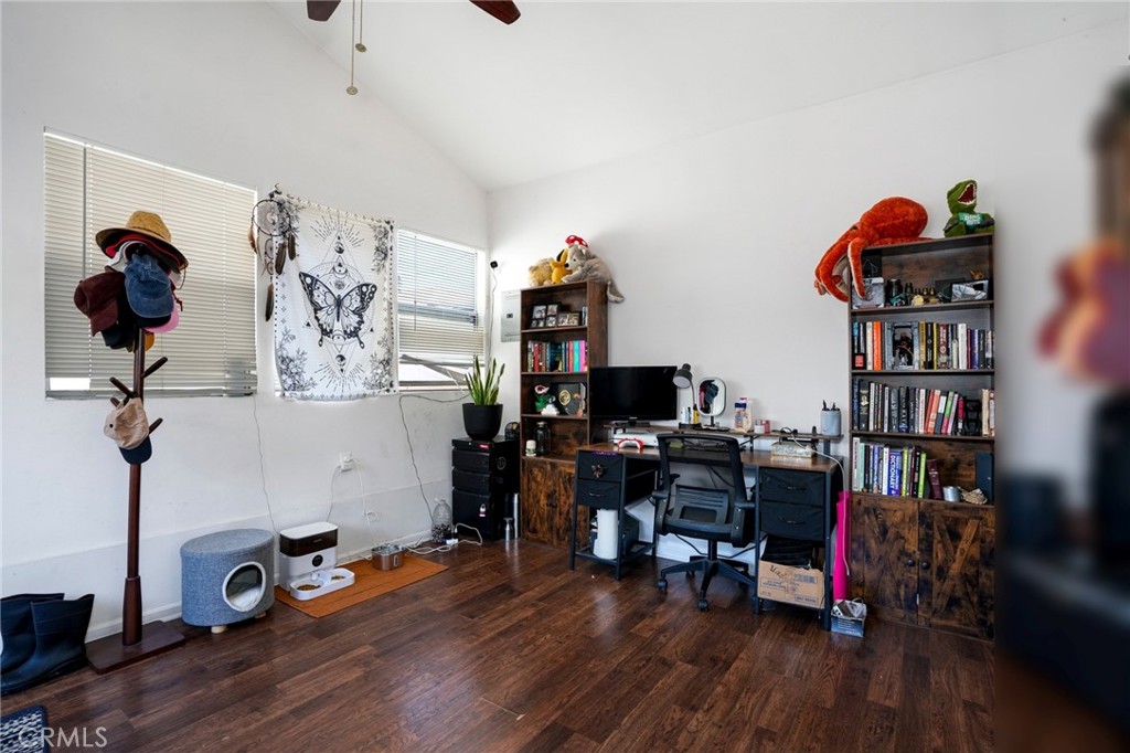 1218 W D Street Property Photo 29