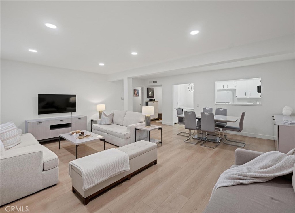 4700 Natick 204 Property Photo 1
