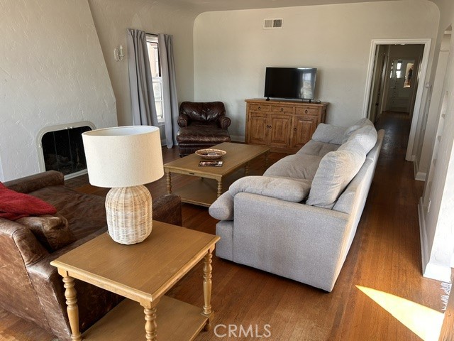 209 Avenue E Property Photo 5