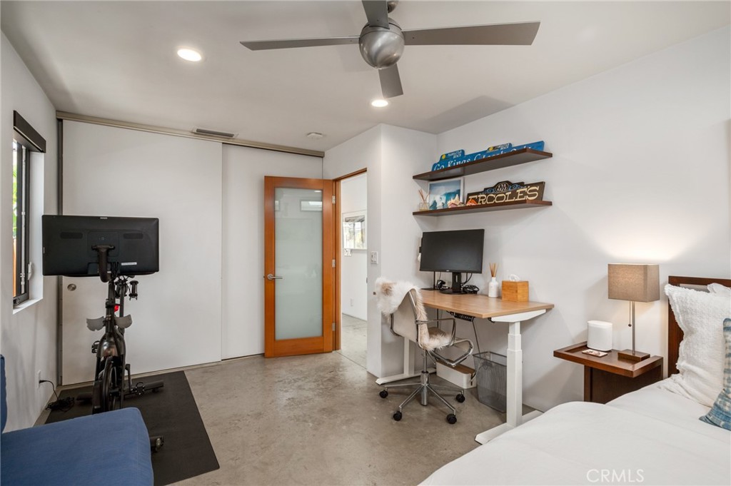 324 6th Street Property Photo 22