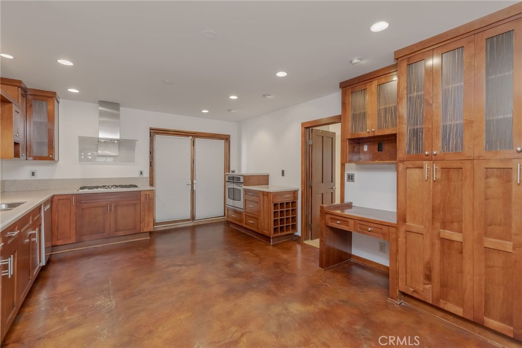 709 Avenue D Property Photo 10