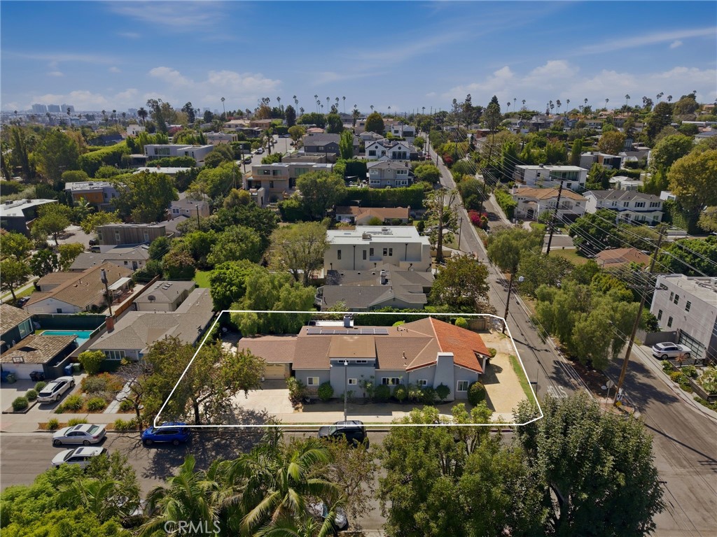 3605 South Barrington Avenue Property Photo 10