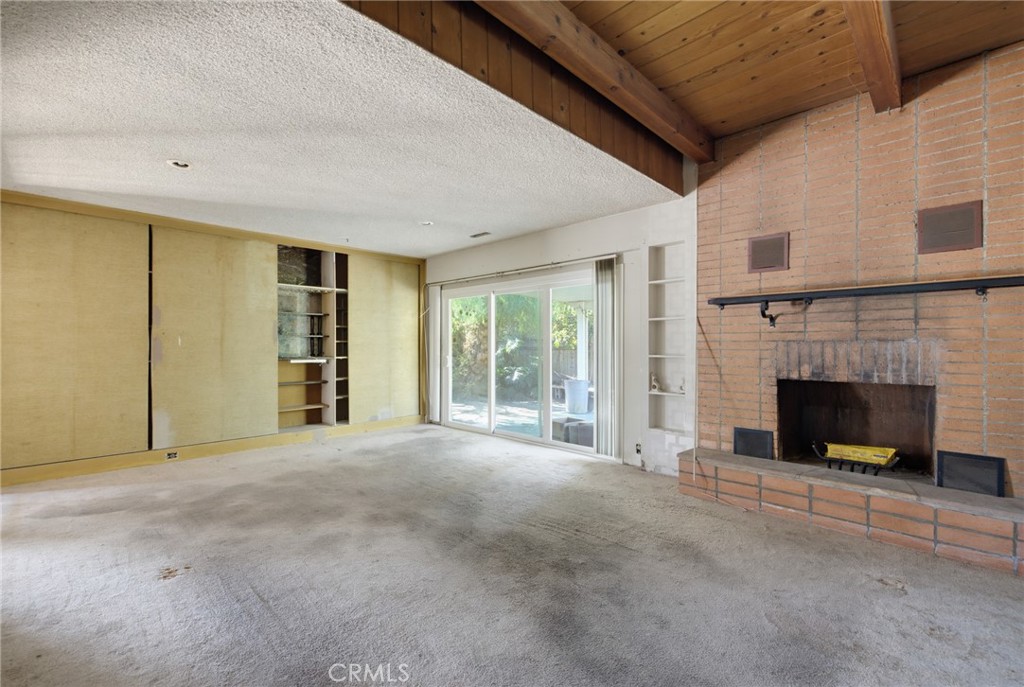 3605 South Barrington Avenue Property Photo 17