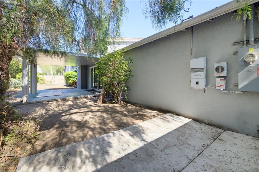 3605 South Barrington Avenue Property Photo 23