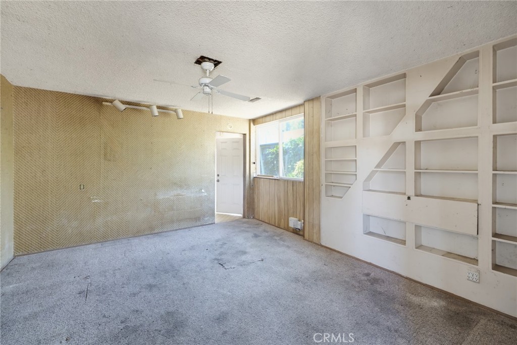 3605 South Barrington Avenue Property Photo 33
