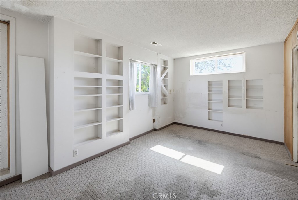 3605 South Barrington Avenue Property Photo 35