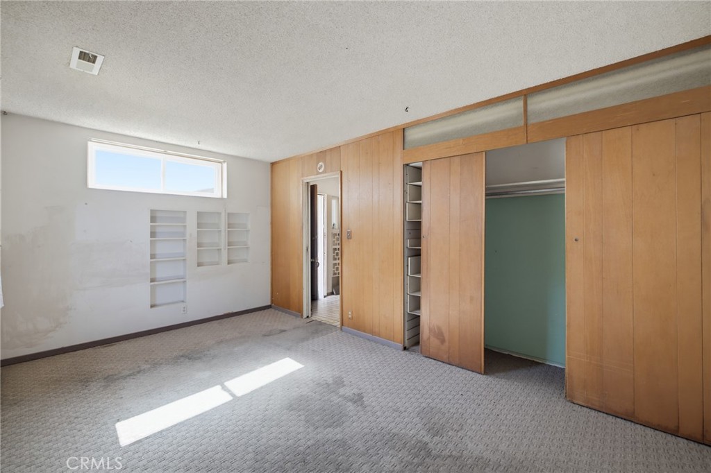 3605 South Barrington Avenue Property Photo 36
