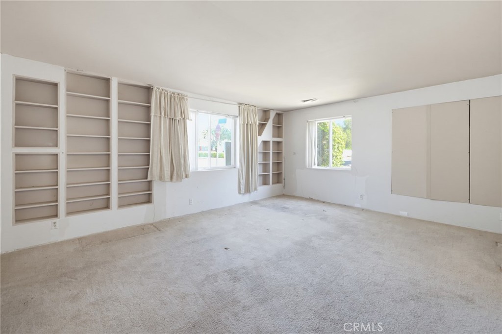 3605 South Barrington Avenue Property Photo 40