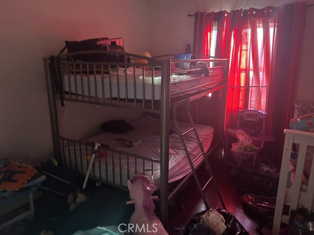 428 W School Street W Property Photo 7