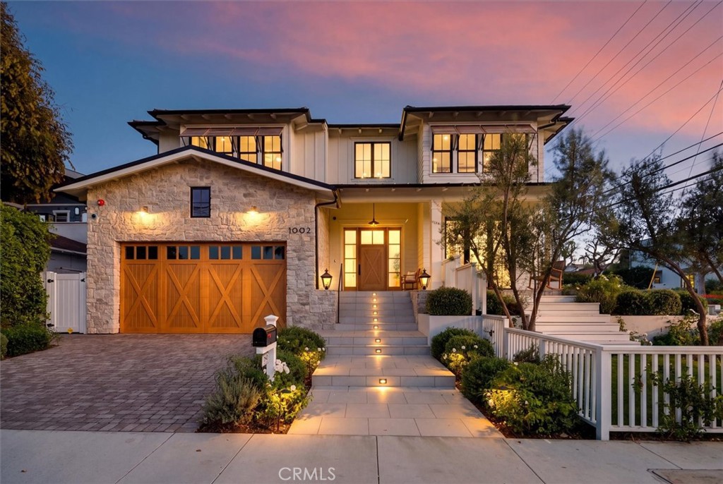 1002 10th Property Photo 2