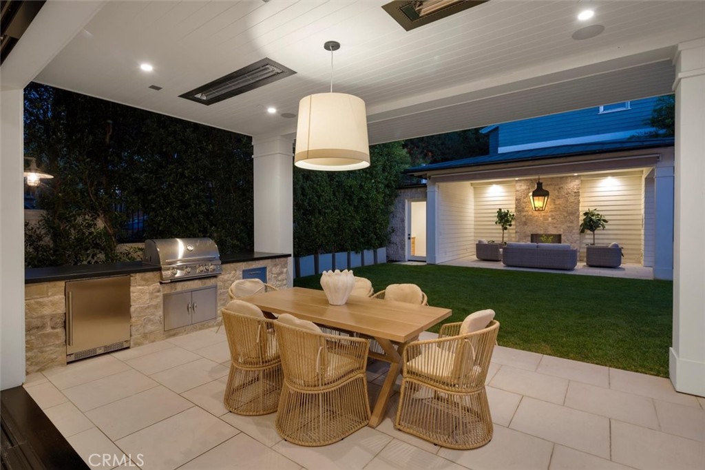 1002 10th Property Photo 5
